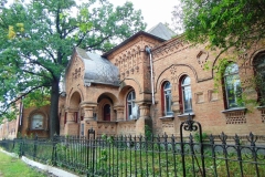 42661438_128233758147986_2838579721865807949_n